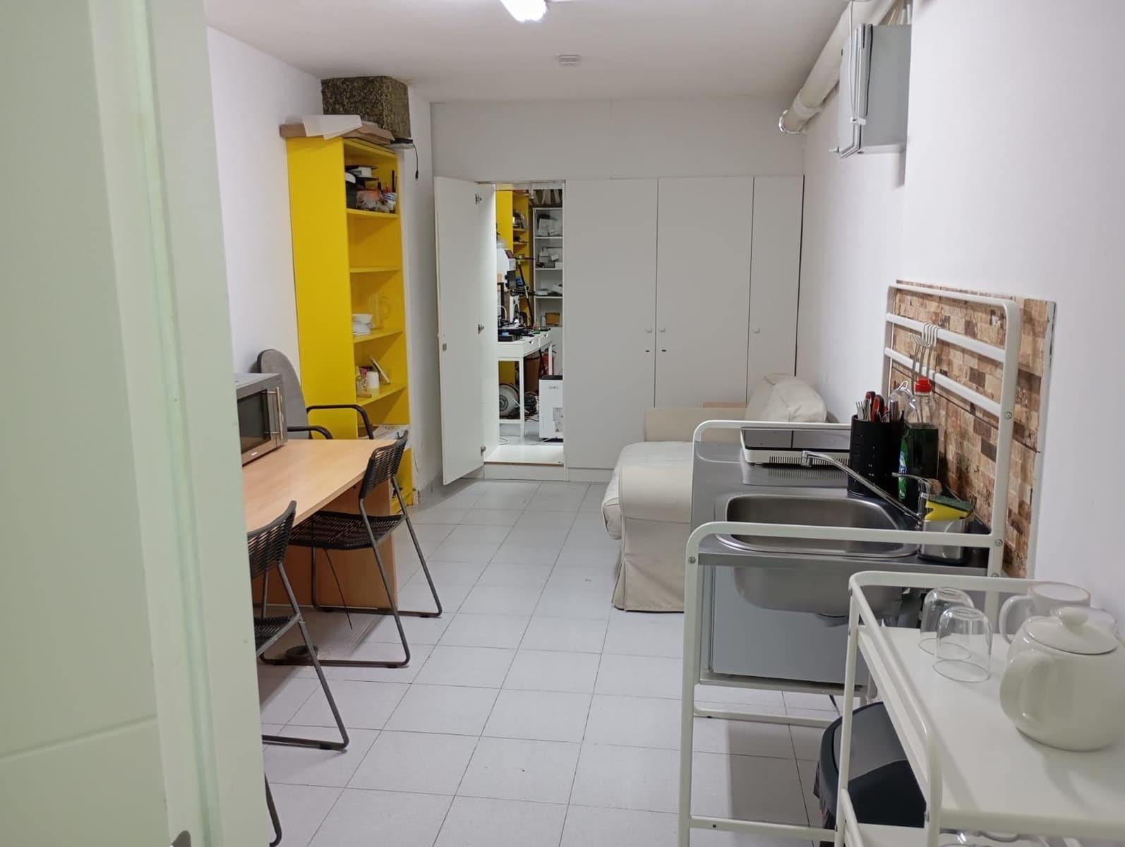 Commercieel te koop in Los Cristianos - € 168.000 (Ref: 8572348)