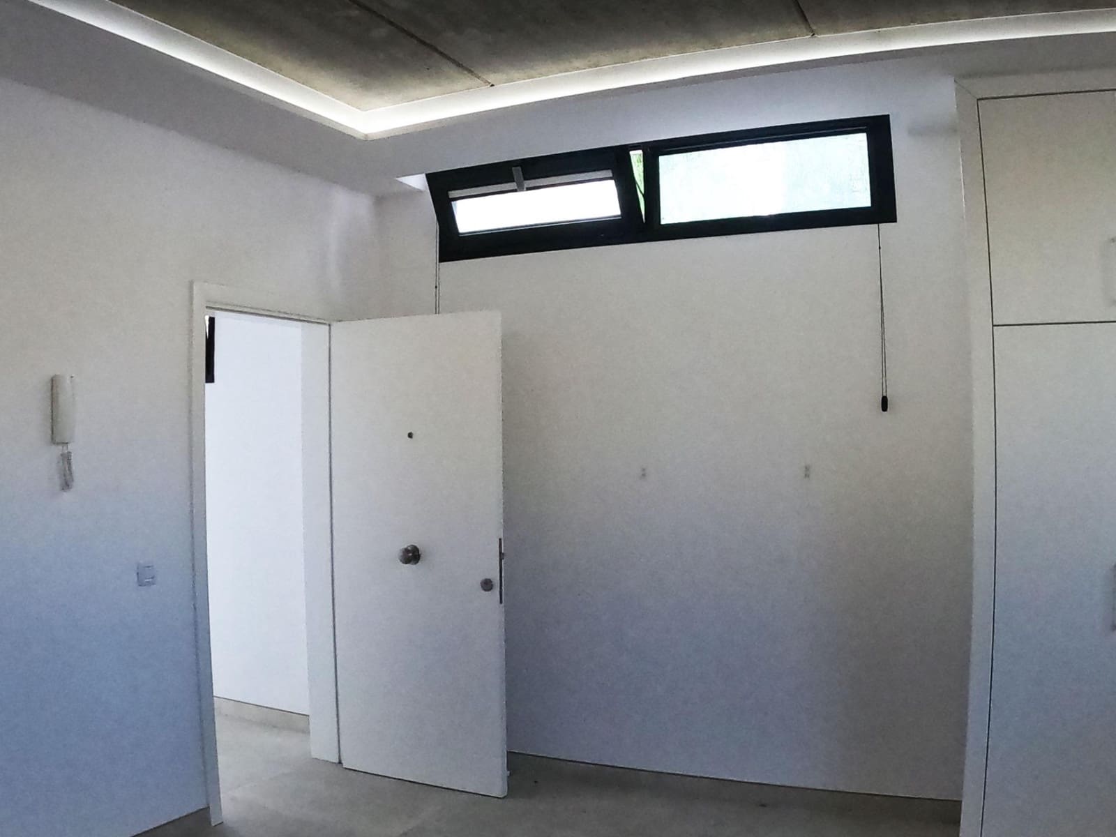 Kommersiell til leie i Los Cristianos - € 620 (Ref: 8582213)