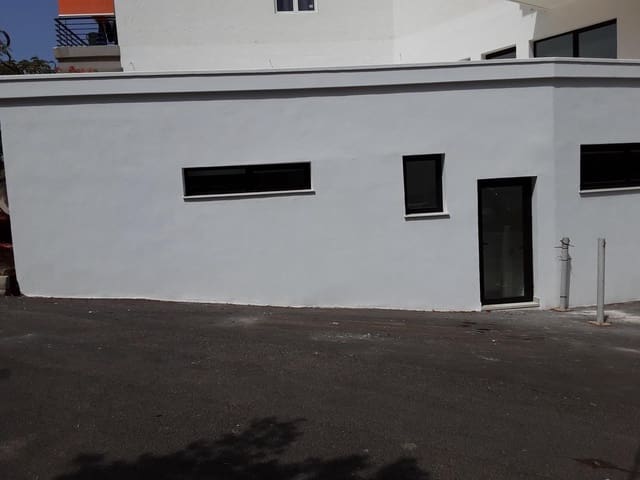 Kommersiell til leie i Los Cristianos, Arona - € 620 (Ref: 8582213)