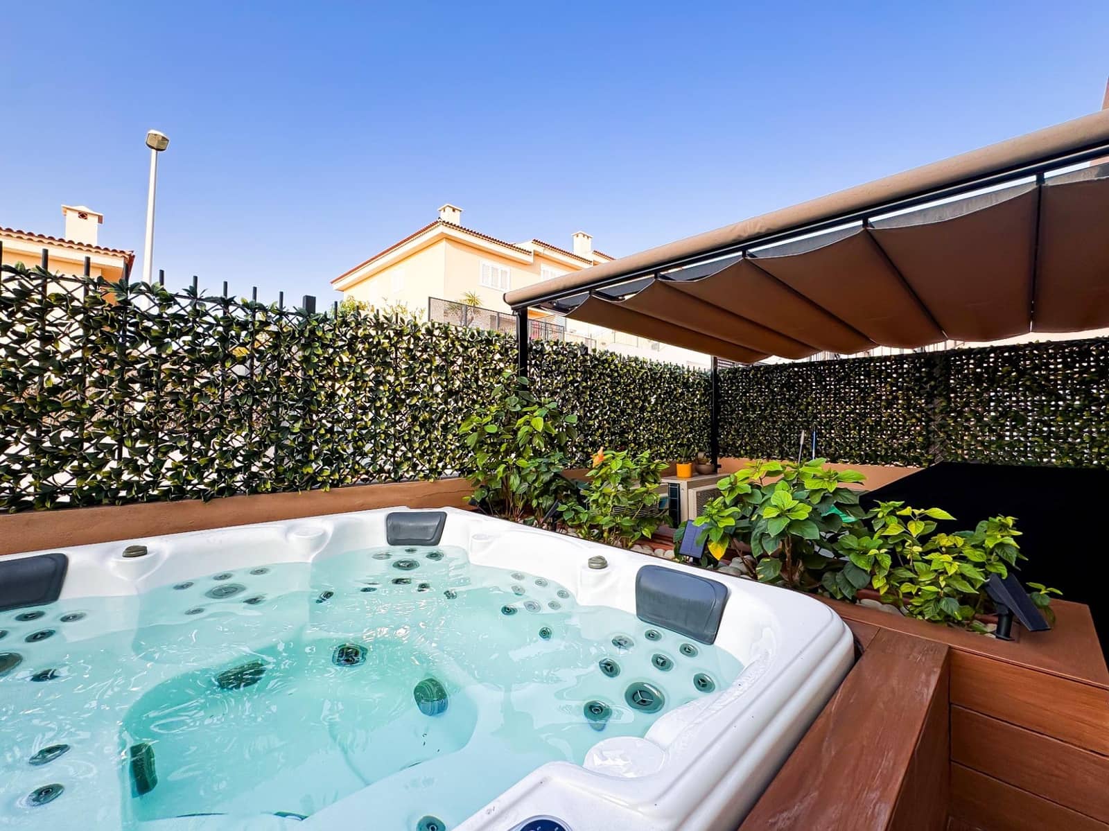 4 slaapkamer Villa te koop in Puerto Santiago met zwembad garage - € 1.150.000 (Ref: 8699896)