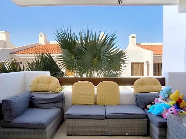 2 soveværelse Lejlighed til salg i Los Cristianos, Arona med swimmingpool - € 299.000 (Ref: 8838729)