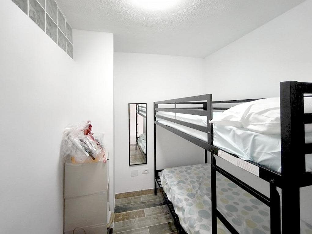 2 soveværelse Lejlighed til salg i Los Cristianos med swimmingpool - € 299.000 (Ref: 8838729)