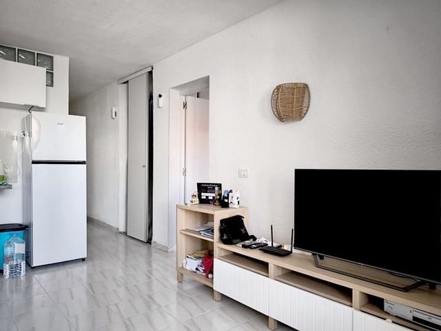 2 soveværelse Lejlighed til salg i Los Cristianos, Arona med swimmingpool - € 299.000 (Ref: 8838729)