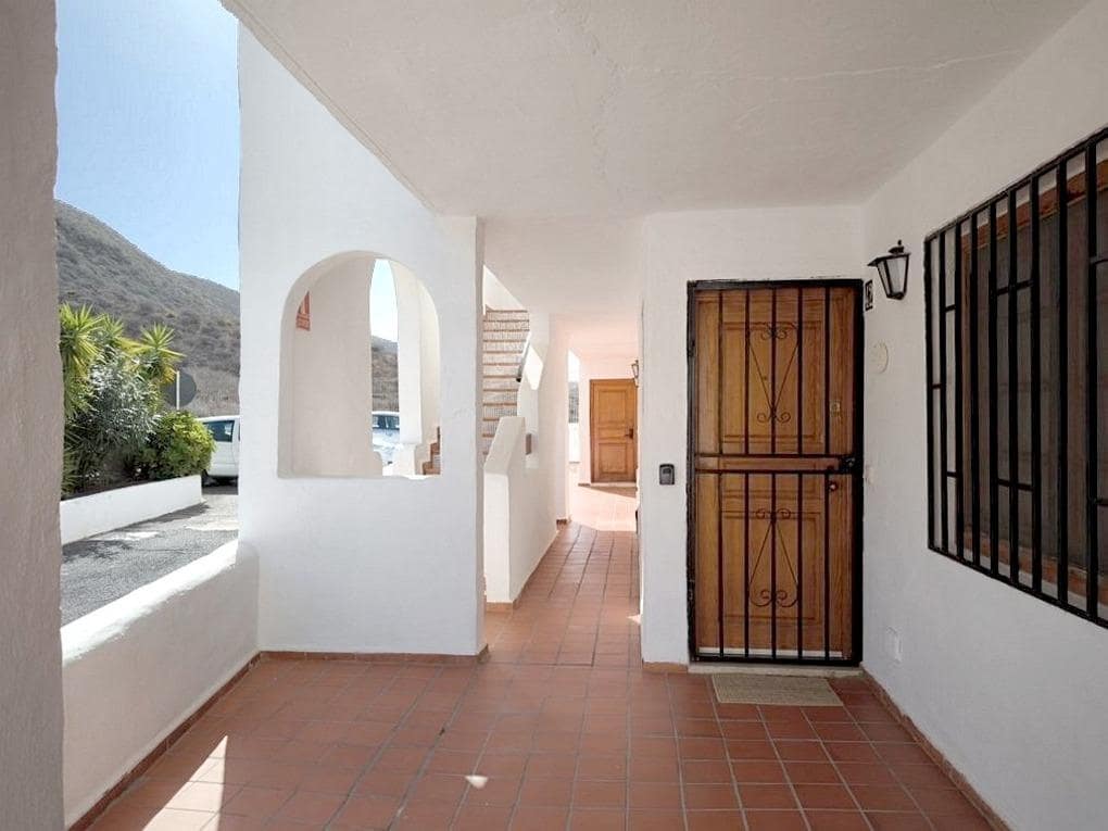 2 soveværelse Lejlighed til salg i Los Cristianos med swimmingpool - € 299.000 (Ref: 8838729)
