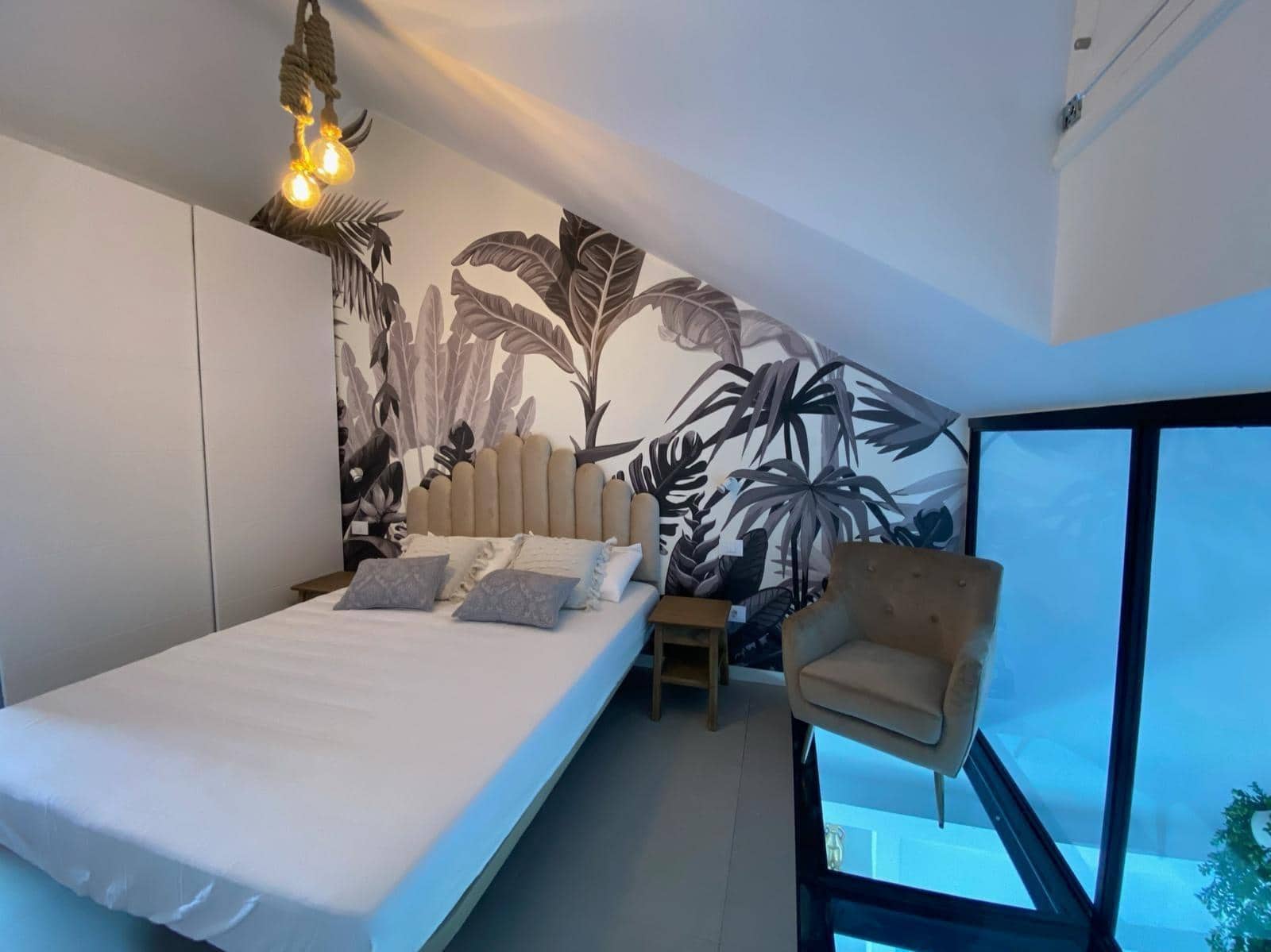 Virksomhed til salg i Los Cristianos - € 219.000 (Ref: 8880081)