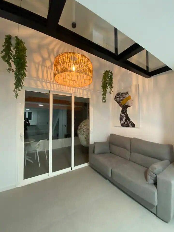 Virksomhed til salg i Los Cristianos - € 219.000 (Ref: 8880081)