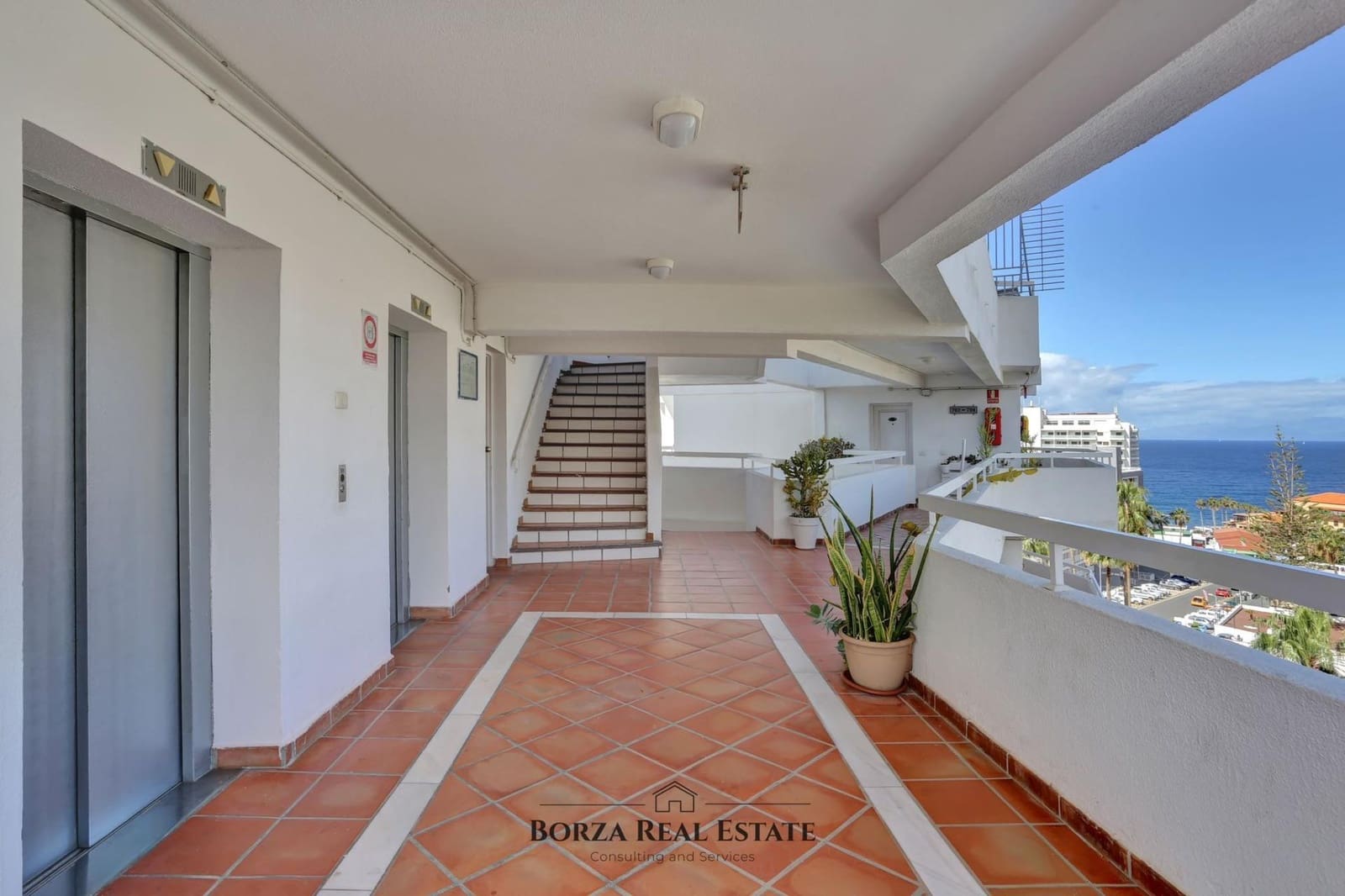 1 soveværelse Lejlighed til salg i Costa Adeje med swimmingpool - € 305.000 (Ref: 8918151)