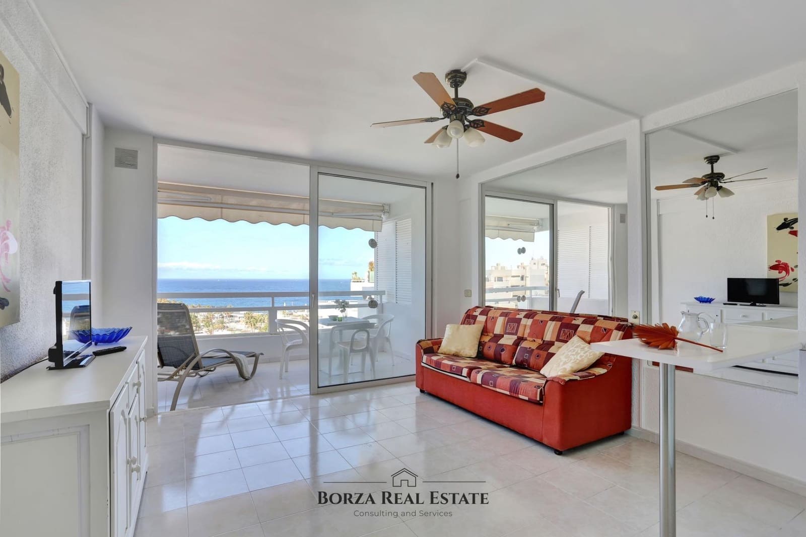 1 soverom Leilighet til salgs i Costa Adeje med svømmebasseng - € 290 000 (Ref: 8918151)