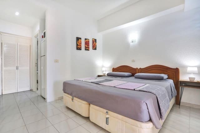 Studio til salgs i Los Cristianos, Arona med svømmebasseng - € 199 000 (Ref: 8928724)