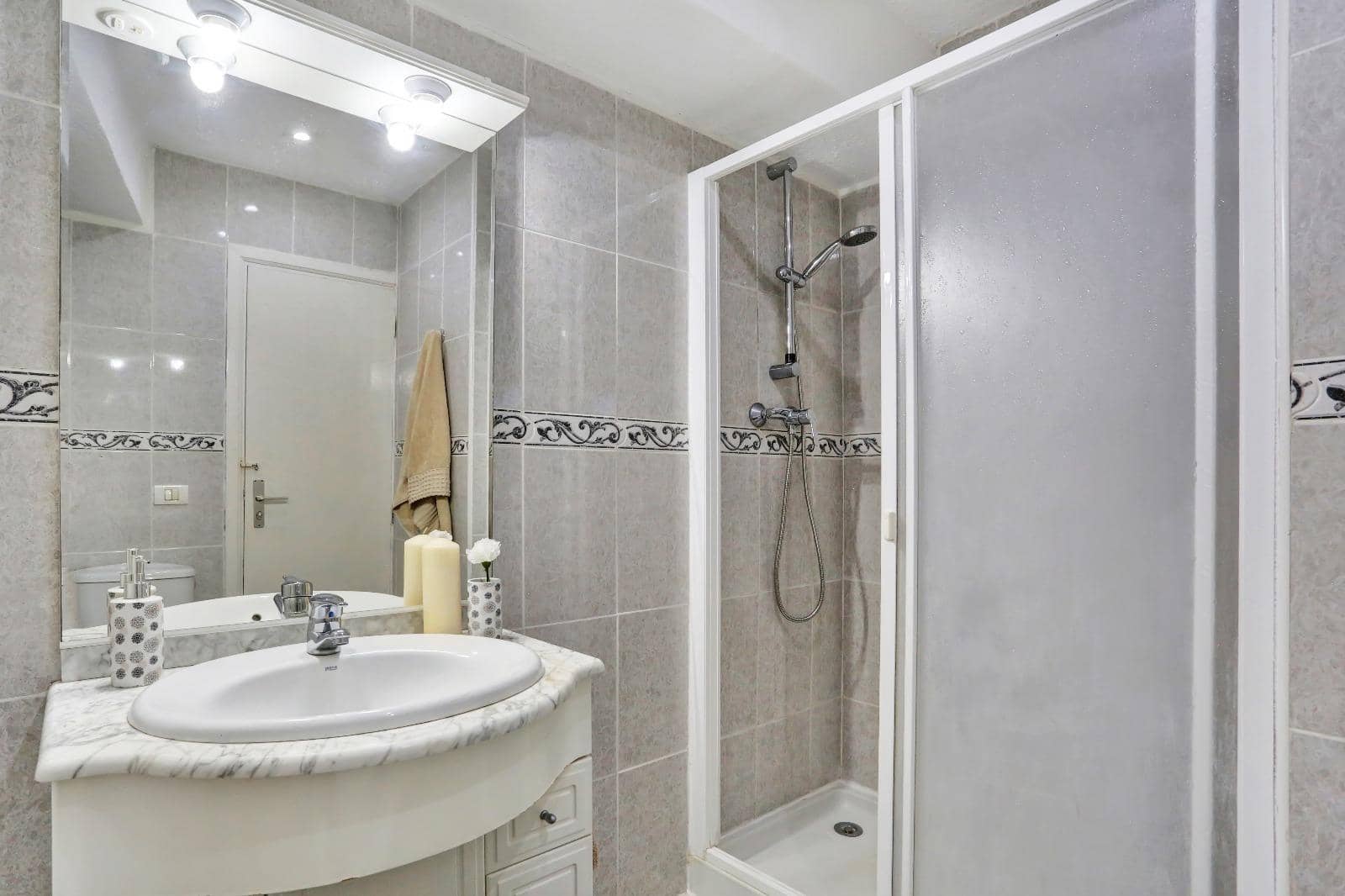 Studio til salg i Los Cristianos med swimmingpool - € 199.000 (Ref: 8928724)