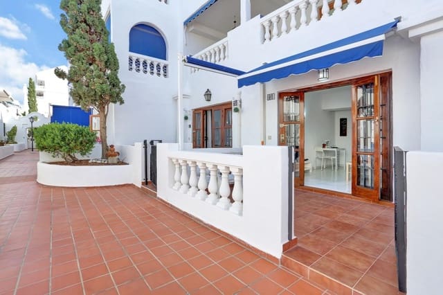 Studio til salgs i Los Cristianos, Arona med svømmebasseng - € 199 000 (Ref: 8928724)