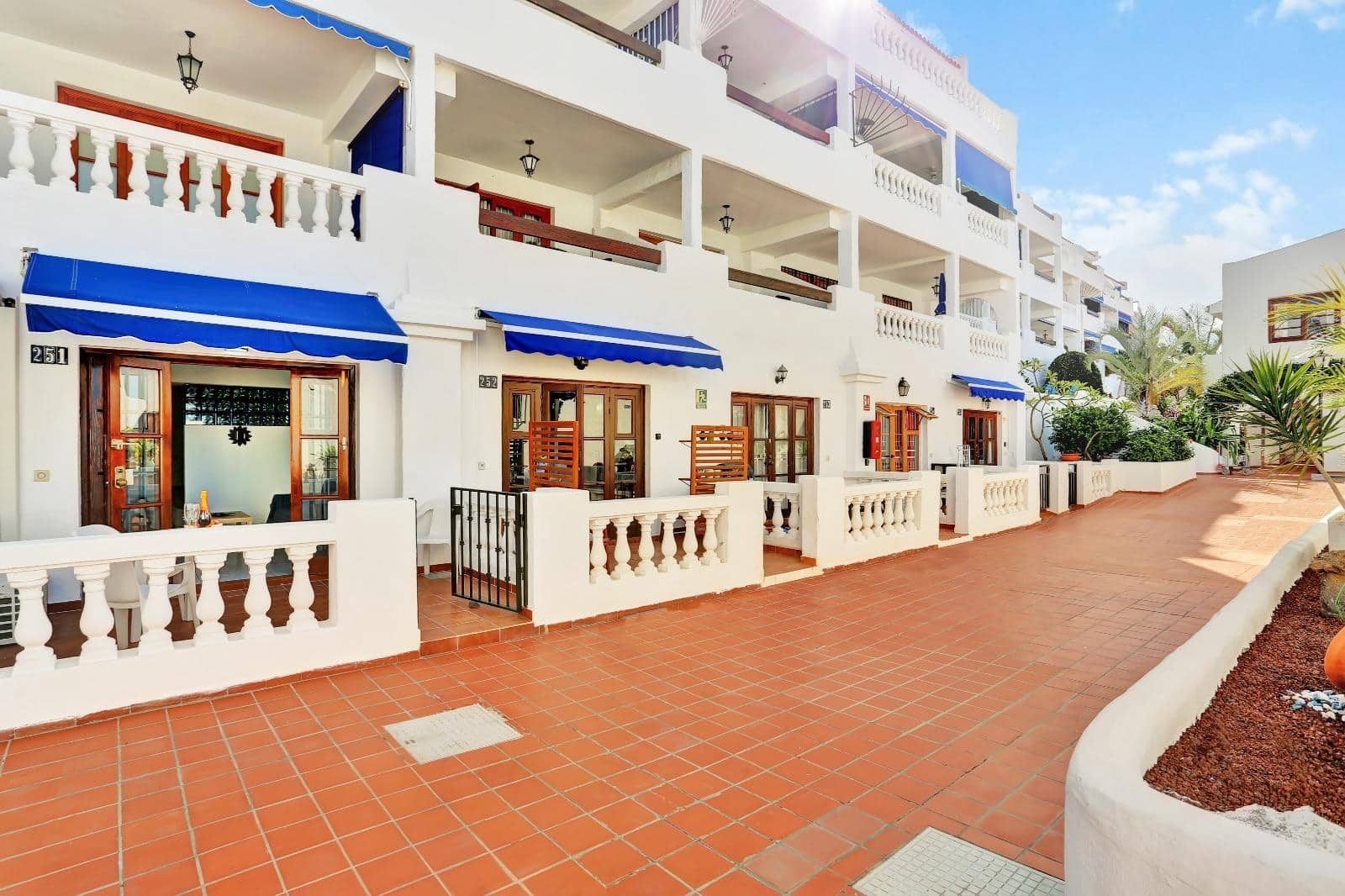 Studio til salgs i Los Cristianos med svømmebasseng - € 193 000 (Ref: 8928724)