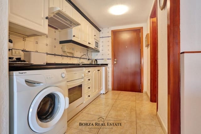 1 slaapkamer Studio te koop in Los Cristianos, Arona met zwembad - € 199.000 (Ref: 8935253)