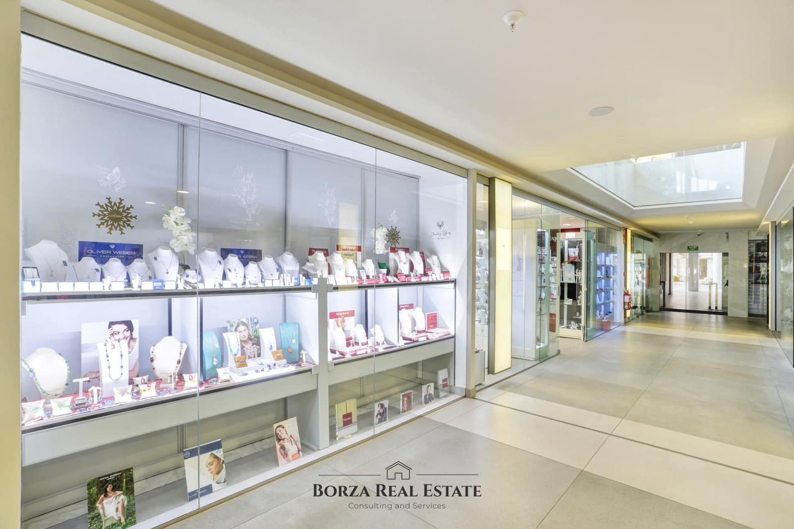 Commercial for sale in Los Cristianos - € 45,000 (Ref: 9291695)