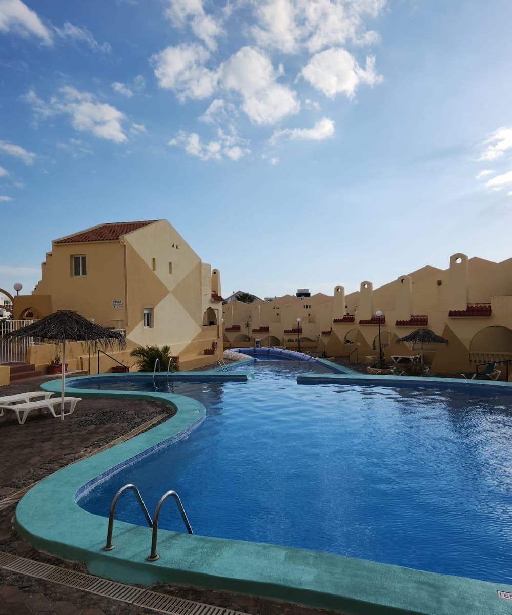 1 soveværelse Lejlighed til leje i Costa Adeje med swimmingpool - € 1.250 (Ref: 9291696)