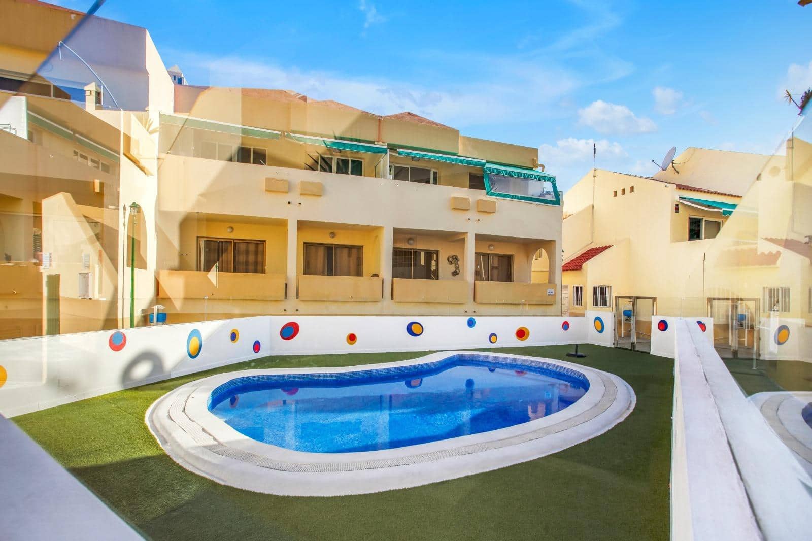 1 soveværelse Lejlighed til leje i Costa Adeje med swimmingpool - € 1.250 (Ref: 9291696)
