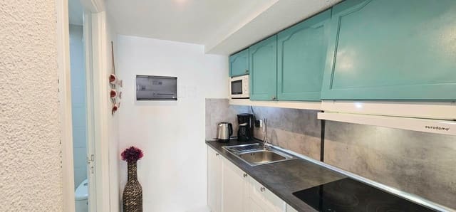 Studio til salg i Los Cristianos, Arona med swimmingpool - € 199.000 (Ref: 9308606)