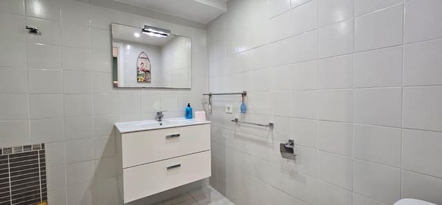 Estúdio para venda em Los Cristianos, Arona com piscina - 199 000 € (Ref: 9308606)