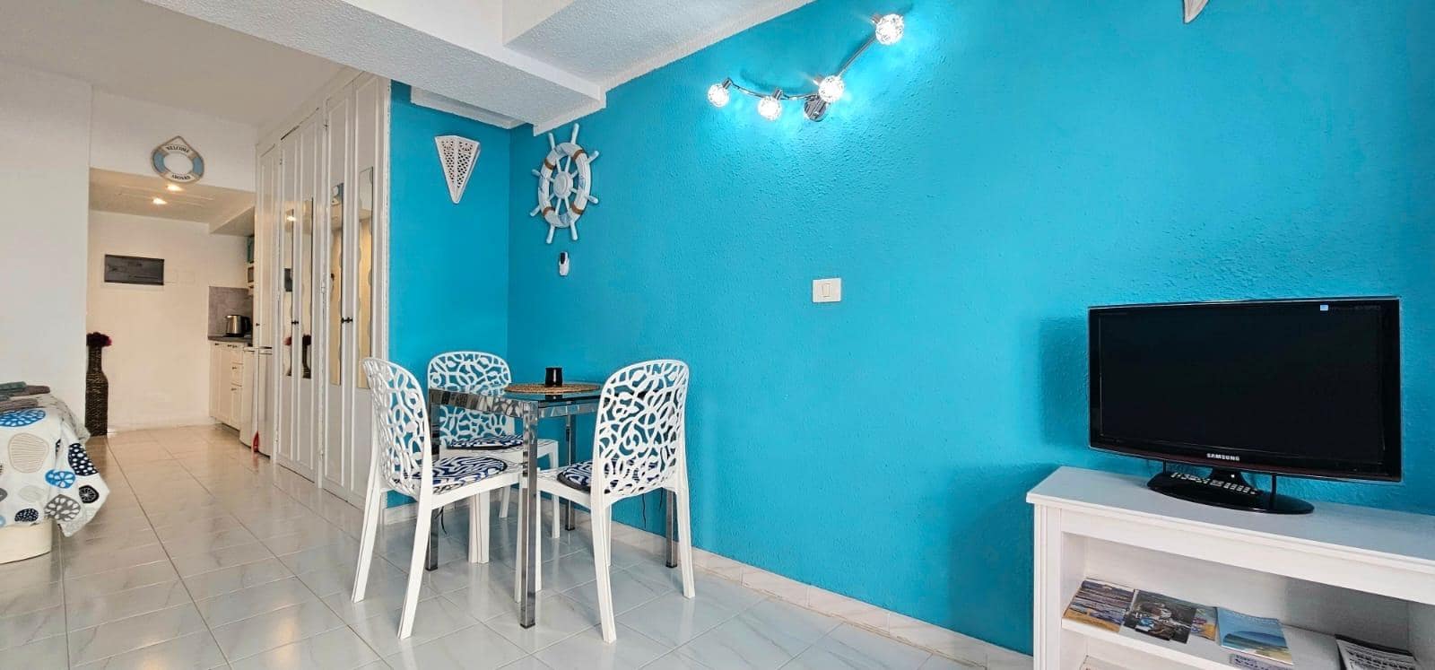 Studio til salgs i Los Cristianos med svømmebasseng - € 199 000 (Ref: 9308606)