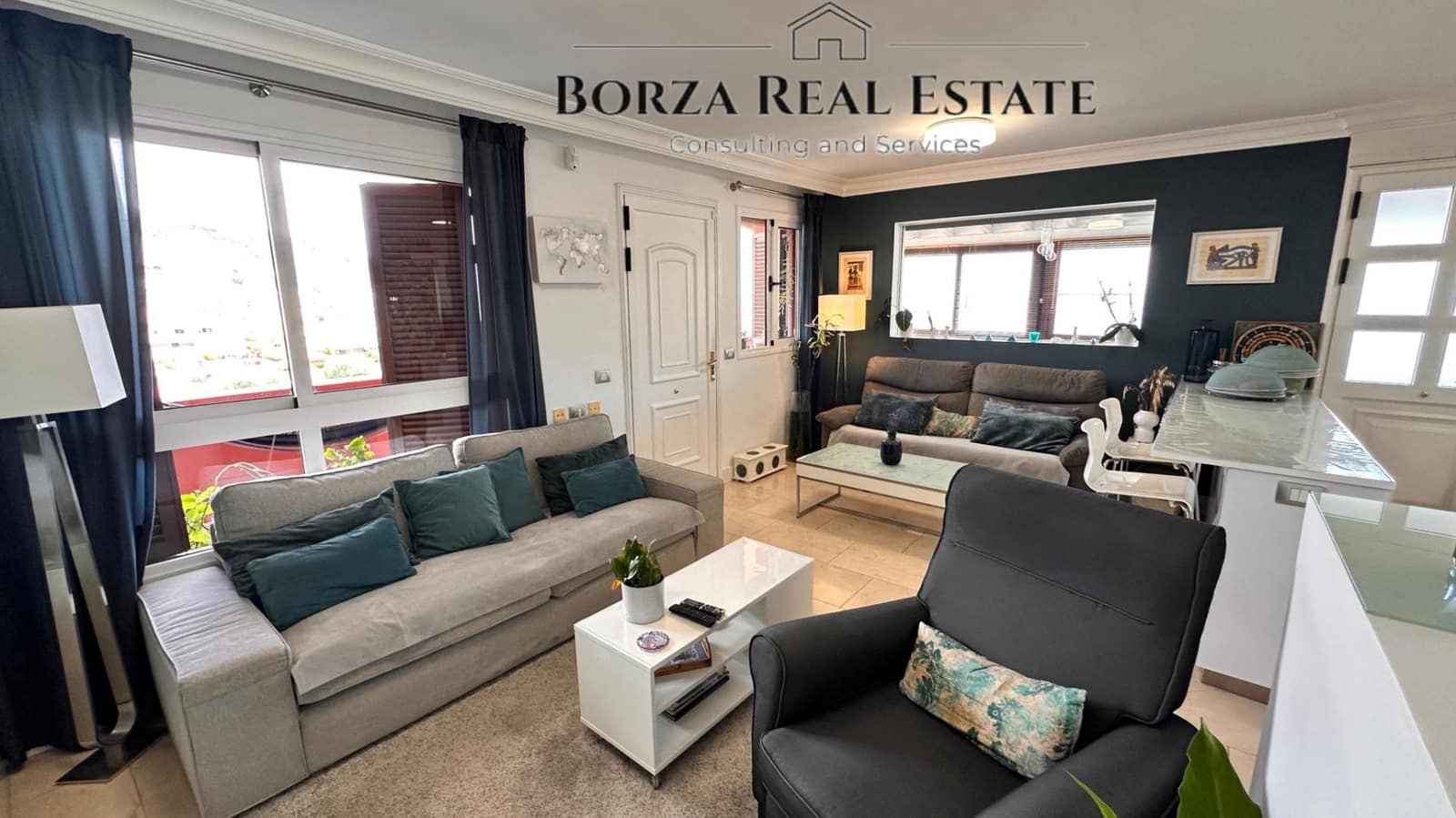 4 sovrum Radhus till salu i El Madronal med pool garage - 630 000 € (Ref: 9347425)