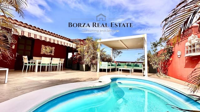 4 Zimmer Reihenhaus zu verkaufen in El Madroñal, Adeje mit Pool Garage - 630.000 € (Ref: 9347425)