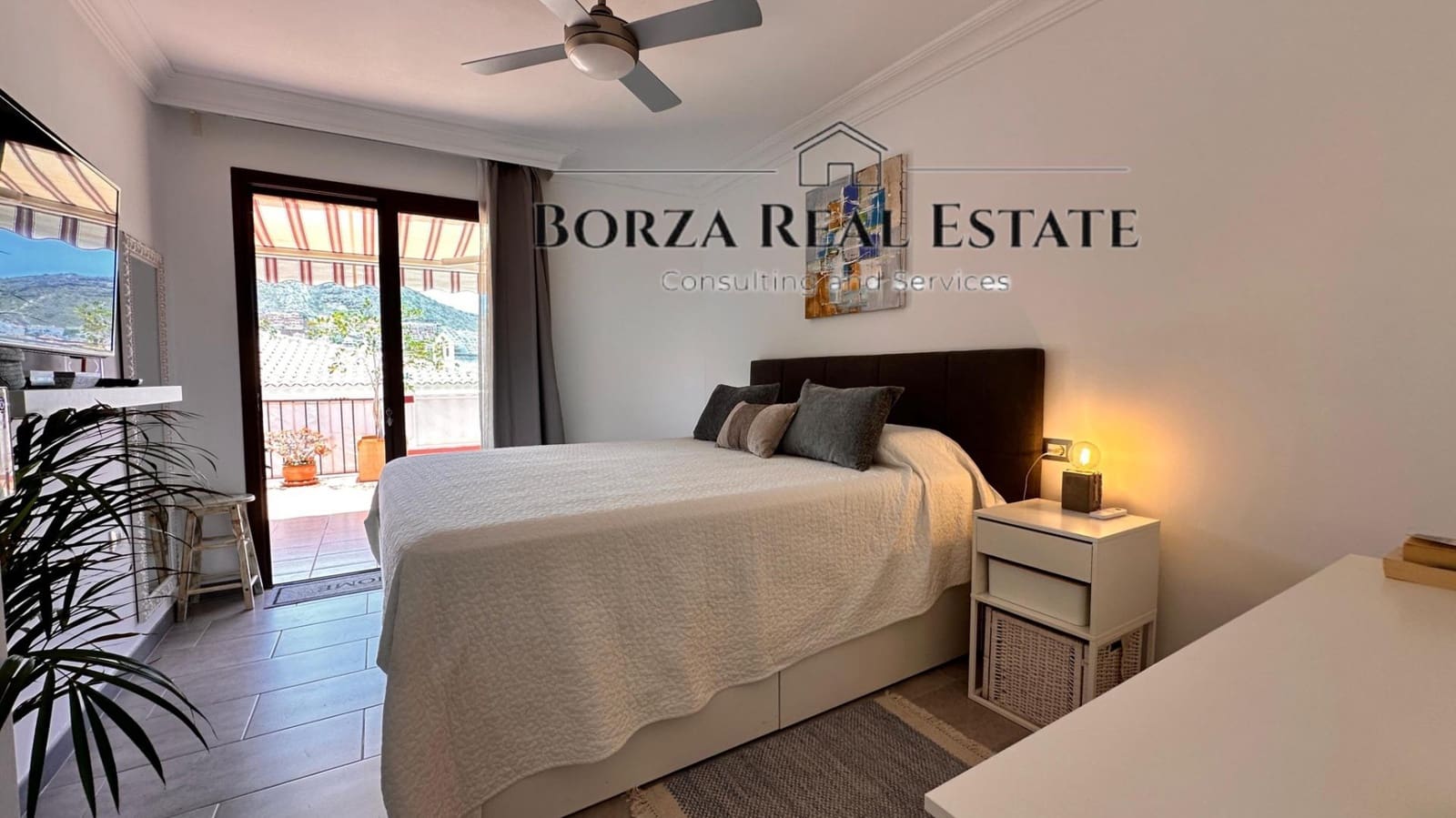 4 bedroom Terraced Villa for sale in El Madronal with pool garage - € 630,000 (Ref: 9347425)