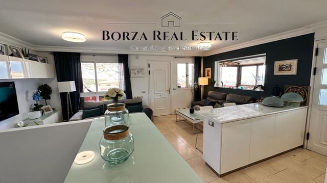 4 slaapkamer Rijtjeshuis te koop in El Madroñal, Adeje met zwembad garage - € 630.000 (Ref: 9347425)