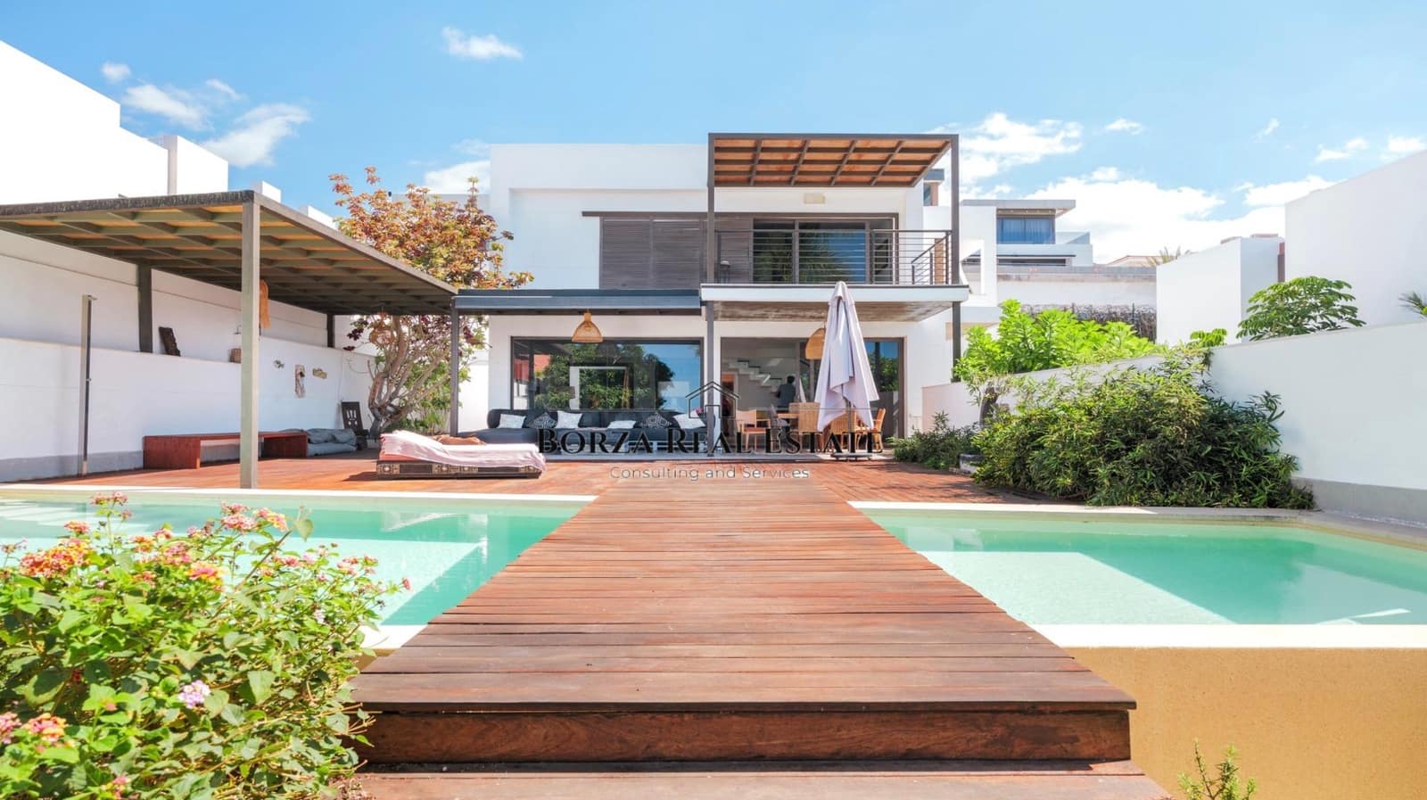 4 sypialnia Willa na sprzedaż w Costa Adeje z basenem garażem - 2 730 000 € (Ref: 9349653)