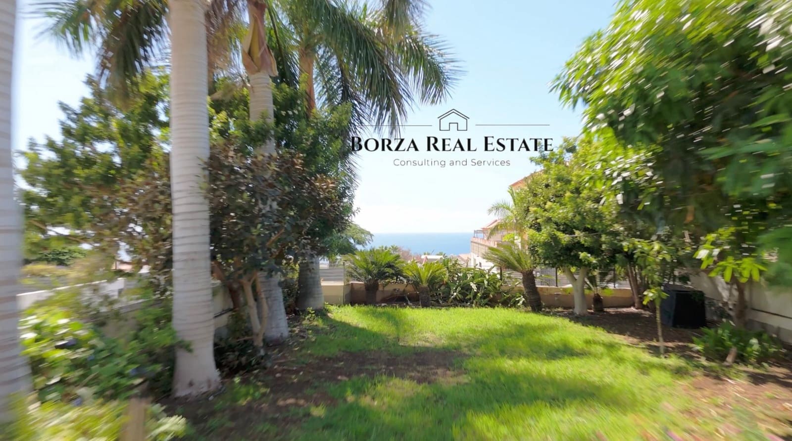 4 bedroom Villa for sale in Costa Adeje with pool garage - € 2,625,000 (Ref: 9349653)