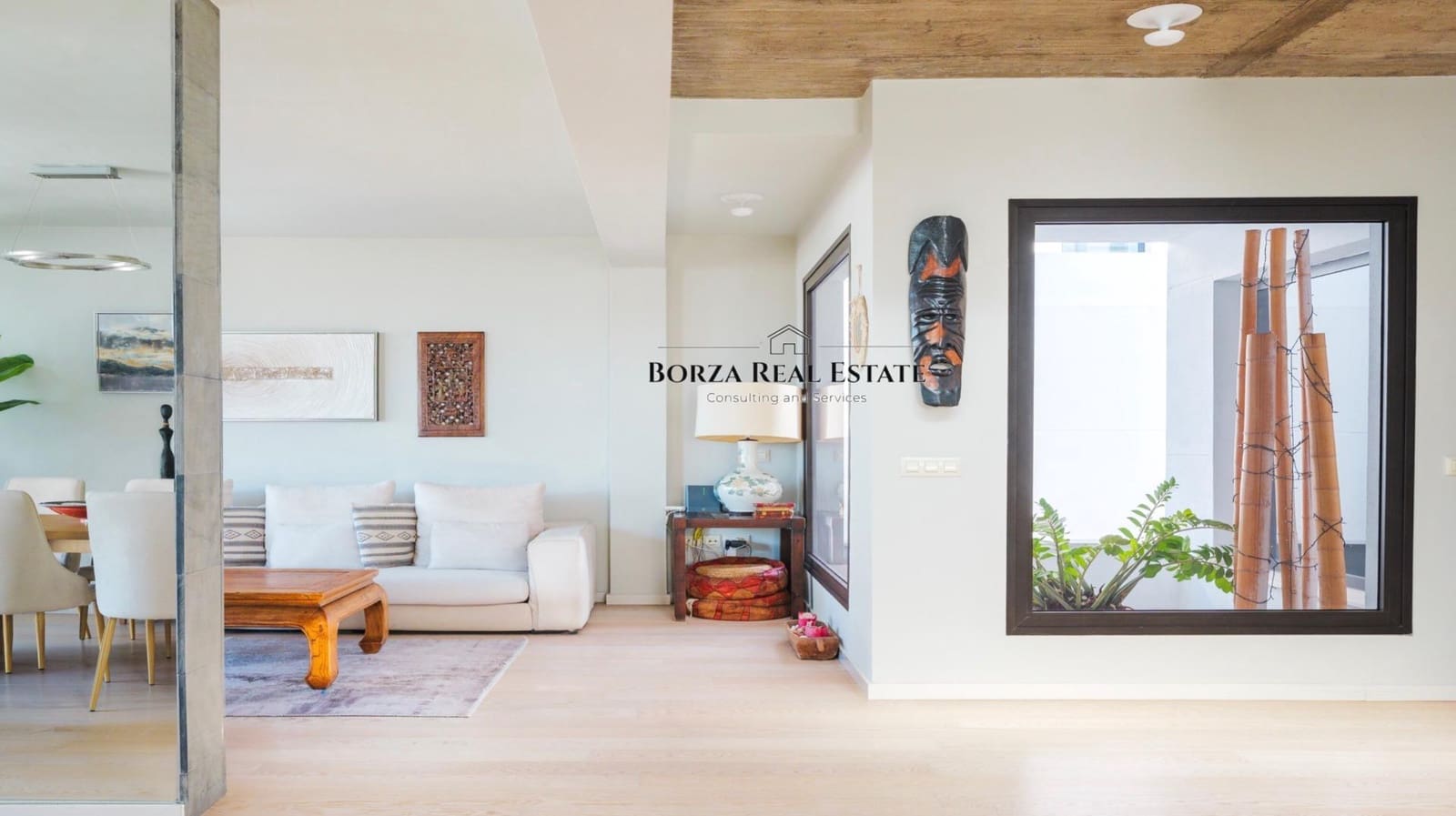4 bedroom Villa for sale in Costa Adeje with pool garage - € 2,625,000 (Ref: 9349653)