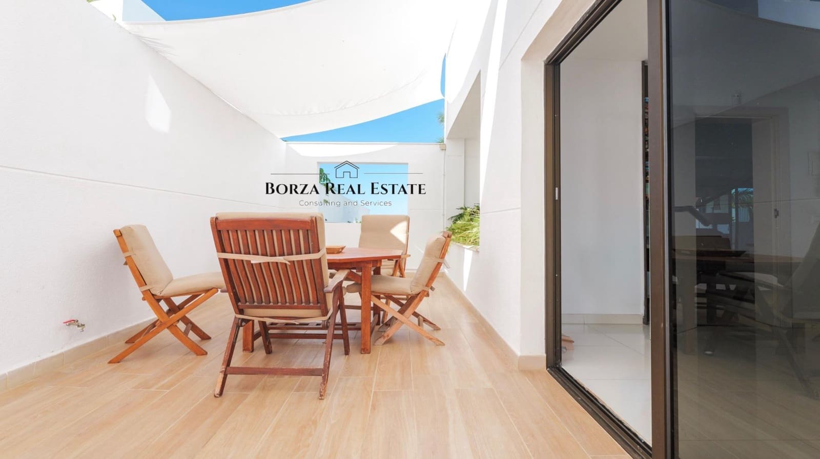 4 bedroom Villa for sale in Costa Adeje with pool garage - € 2,625,000 (Ref: 9349653)