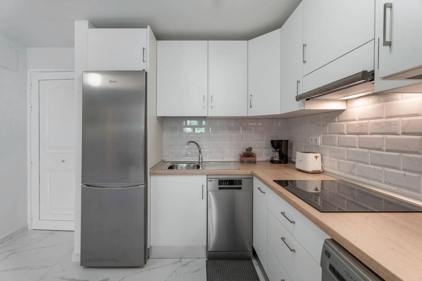 Apartamento de 2 habitaciones en Los Cristianos en venta con piscina - 290.000 € (Ref: 9353694)