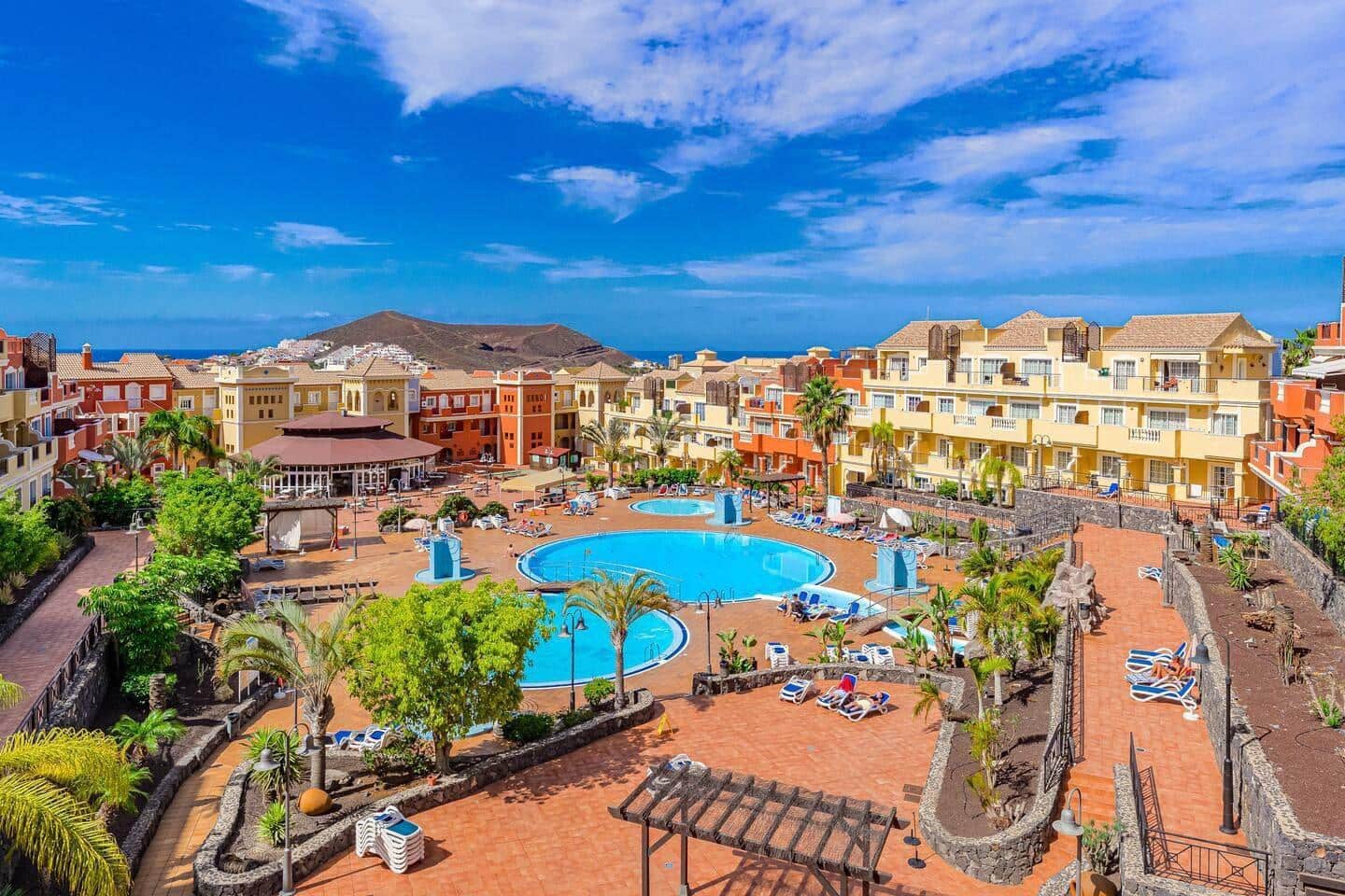 Apartamento de 2 habitaciones en Los Cristianos en venta con piscina - 290.000 € (Ref: 9353694)