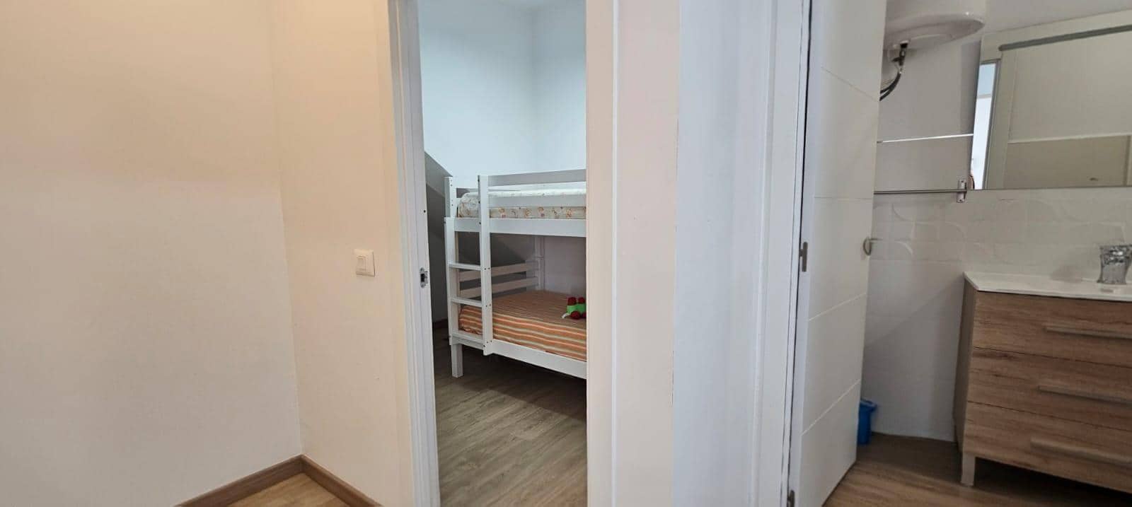 2 slaapkamer Appartement te koop in Arona met zwembad - € 210.000 (Ref: 9383047)