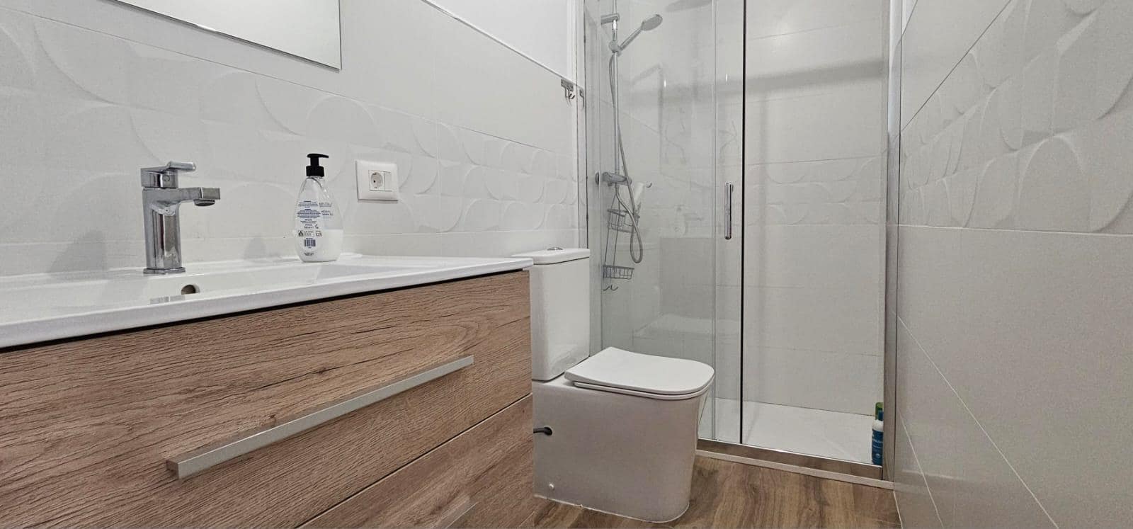 2 slaapkamer Appartement te koop in Arona met zwembad - € 210.000 (Ref: 9383047)