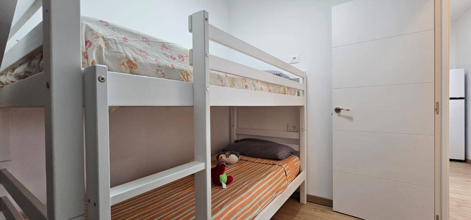 2 slaapkamer Appartement te koop in Arona met zwembad - € 210.000 (Ref: 9383047)