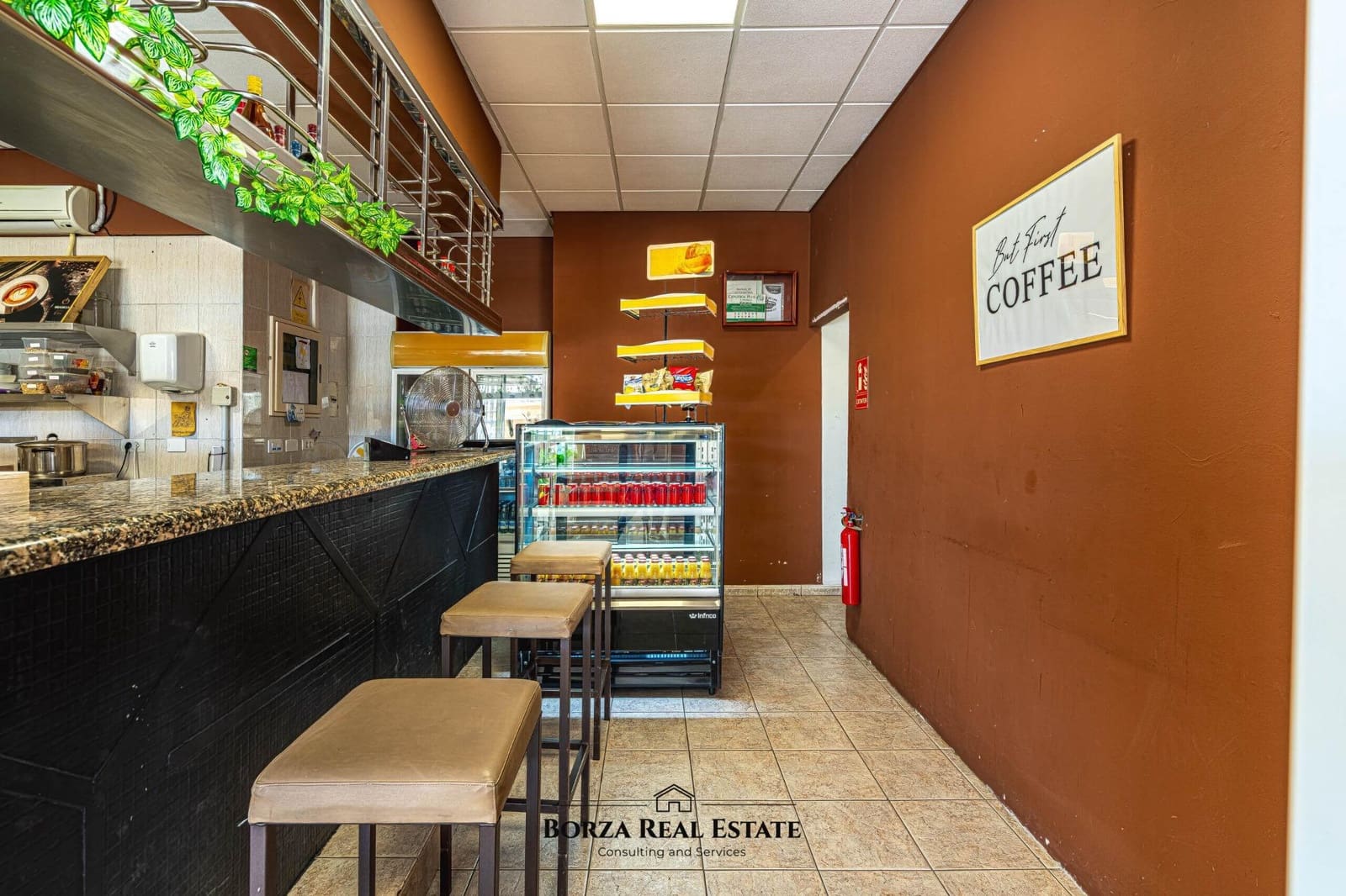 Commercial for sale in Guargacho - € 34,900 (Ref: 9390984)