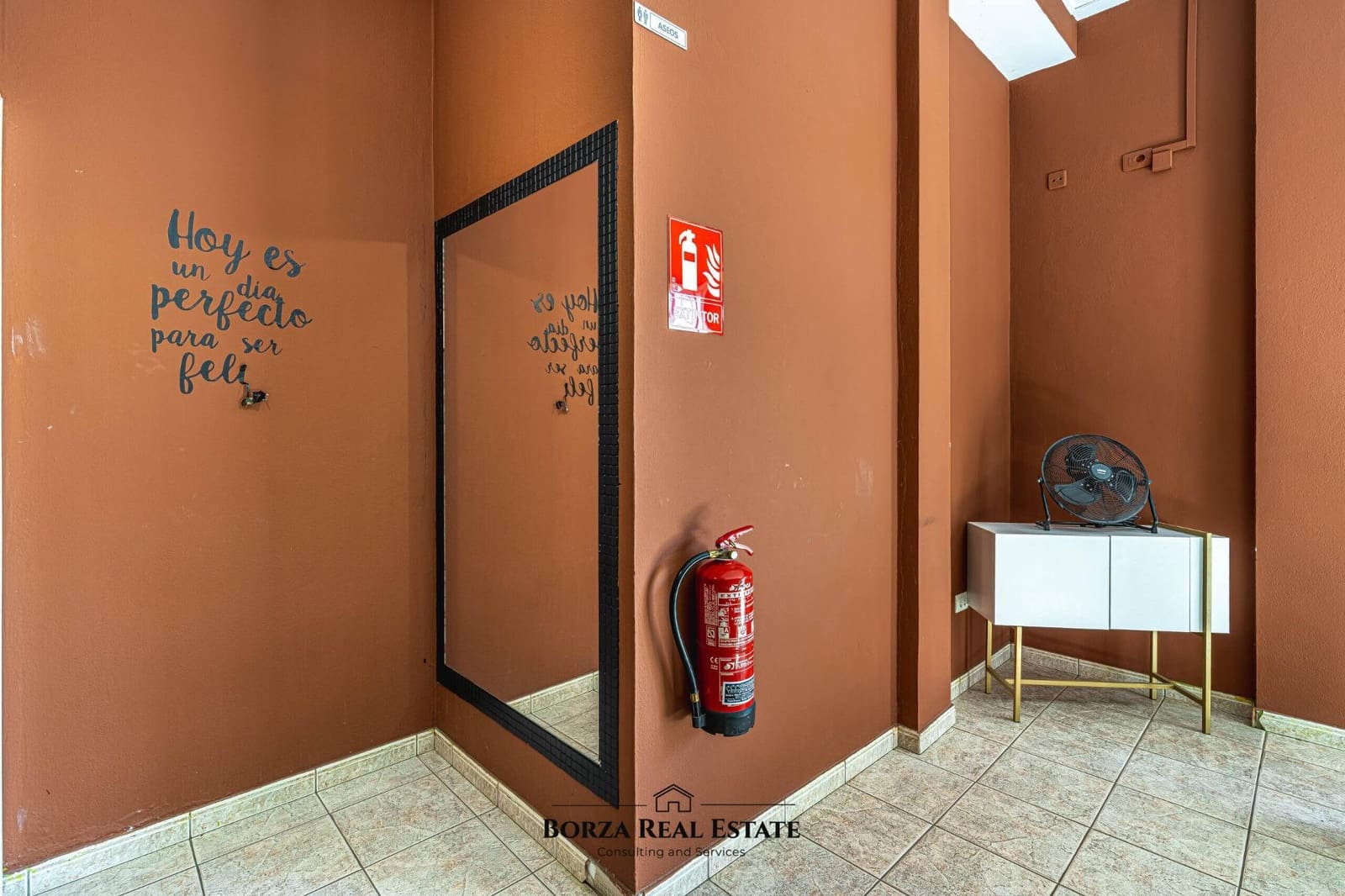 Commercial for sale in Guargacho - € 34,900 (Ref: 9390984)