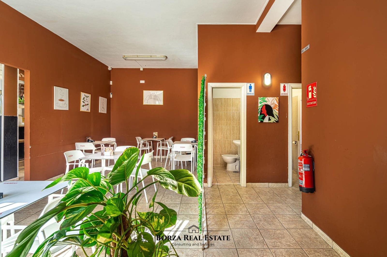 Commercial for sale in Guargacho - € 27,900 (Ref: 9390984)