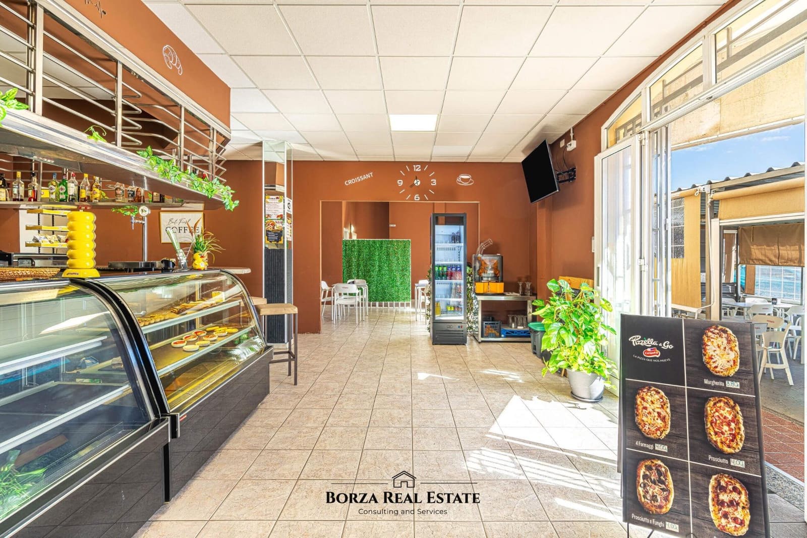 Commercial for sale in Guargacho - € 27,900 (Ref: 9390984)