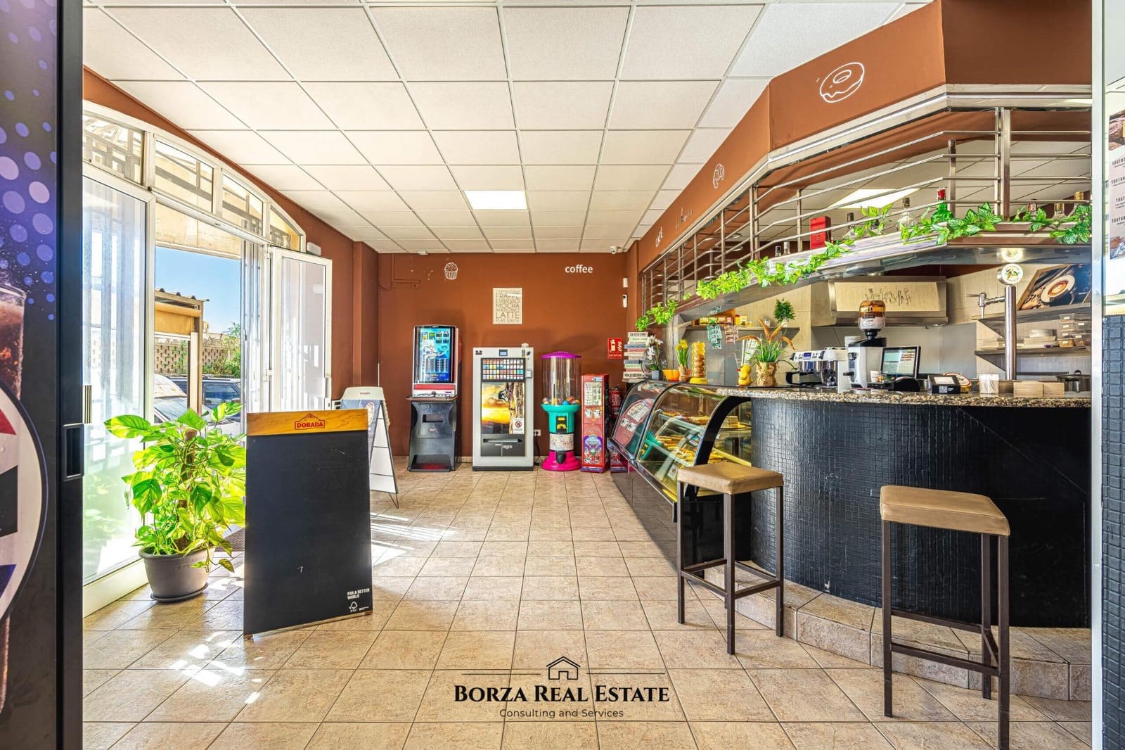 Commercial for sale in Guargacho - € 27,900 (Ref: 9390984)