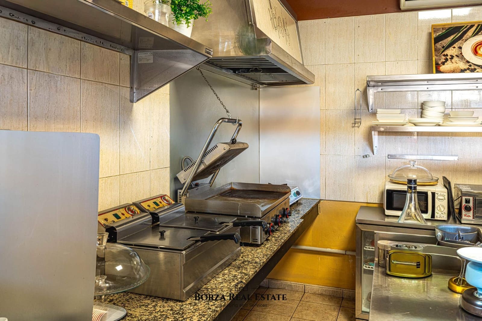 Commercial for sale in Guargacho - € 27,900 (Ref: 9390984)