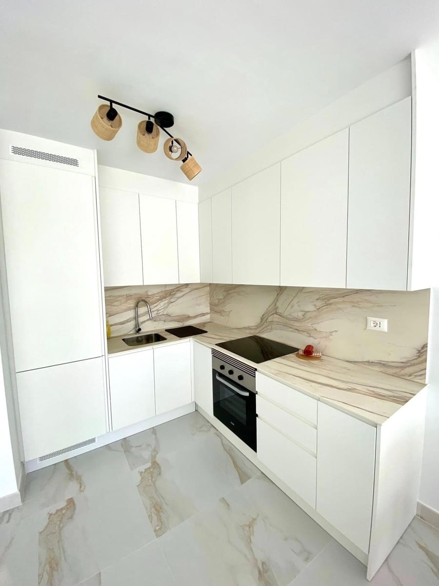 1 bedroom Flat for rent in Chayofa with pool garage - € 1,400 (Ref: 9401257)