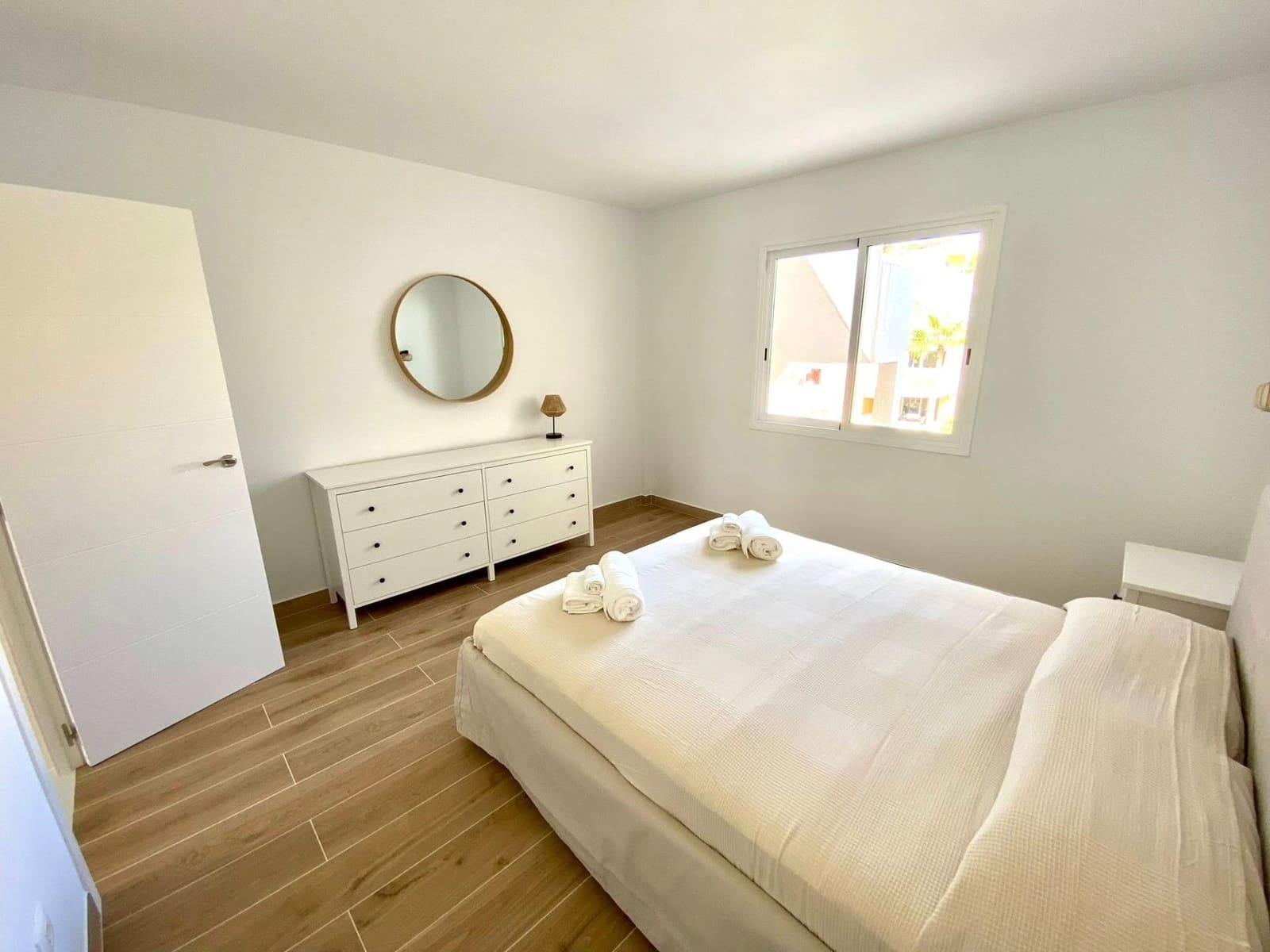 1 bedroom Flat for rent in Chayofa with pool garage - € 1,400 (Ref: 9401257)