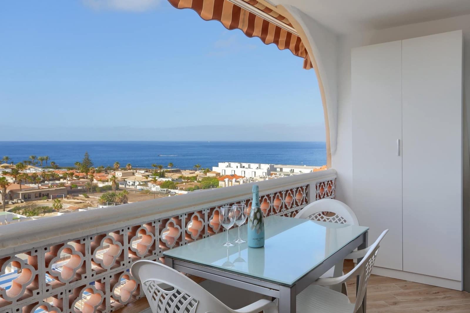 1 bedroom Apartment for rent in Palm-Mar - € 1,500 (Ref: 9417667)