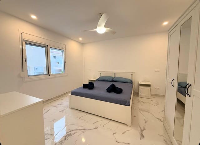 2 makuuhuone Huoneisto vuokrattavana paikassa Chayofa, Arona mukana uima-altaan - 1 500 € (Ref: 9417668)