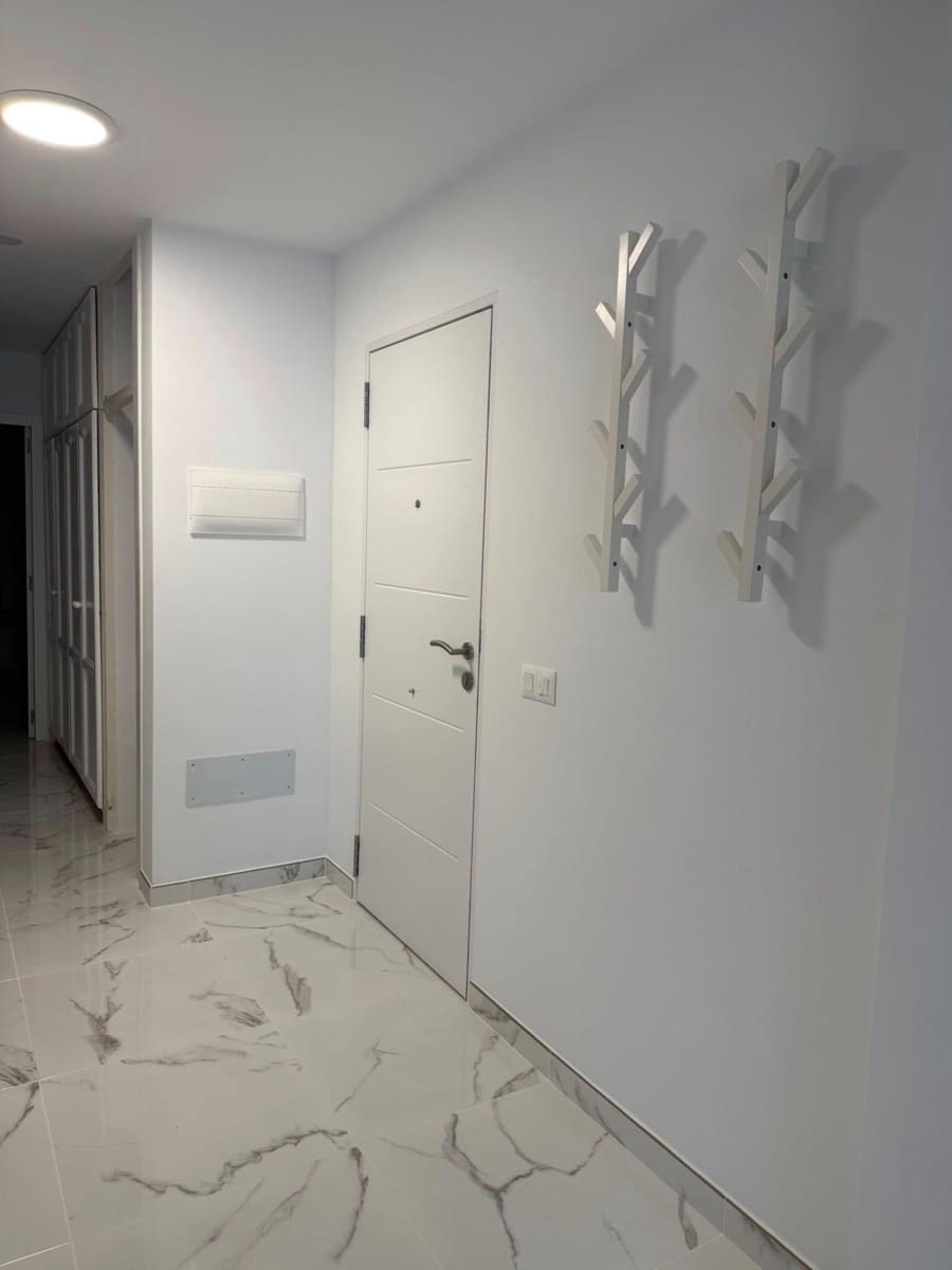 2 makuuhuone Huoneisto vuokrattavana paikassa Chayofa mukana uima-altaan - 1 500 € (Ref: 9417668)
