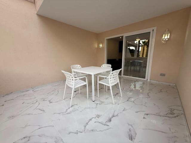2 makuuhuone Huoneisto vuokrattavana paikassa Chayofa, Arona mukana uima-altaan - 1 500 € (Ref: 9417668)