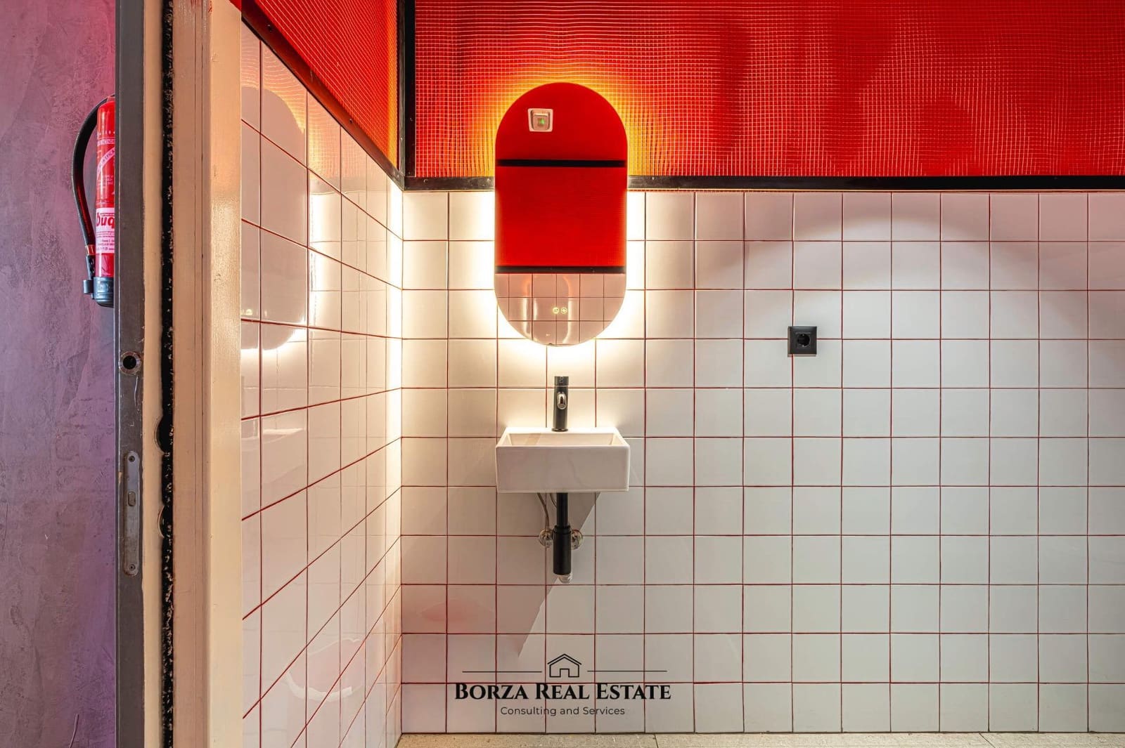 Kommersiell till salu i El Medano - 85 000 € (Ref: 9446680)