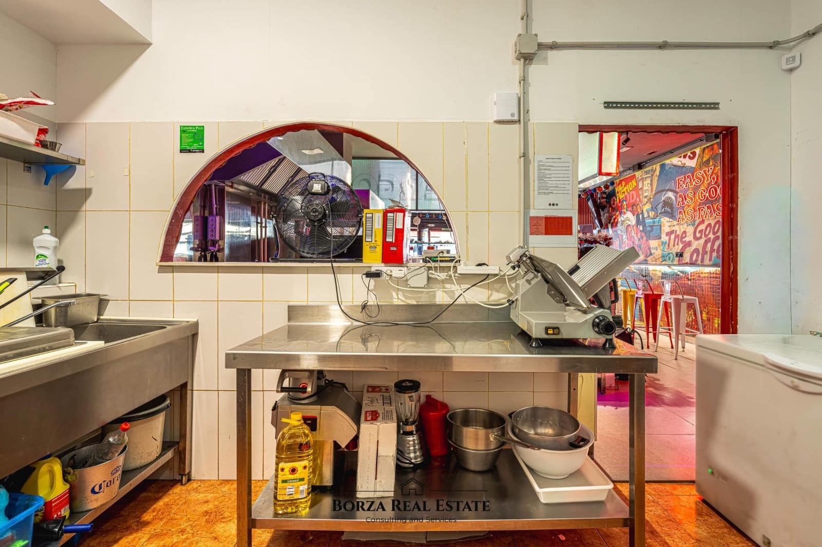 Kommersiell till salu i El Medano - 85 000 € (Ref: 9446680)